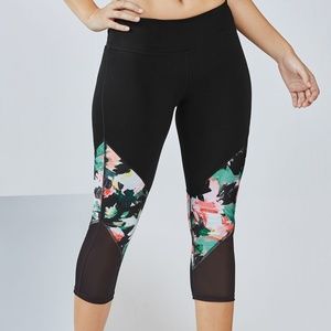 Fabletics Salar Mesh Powerhold Capri Leggings